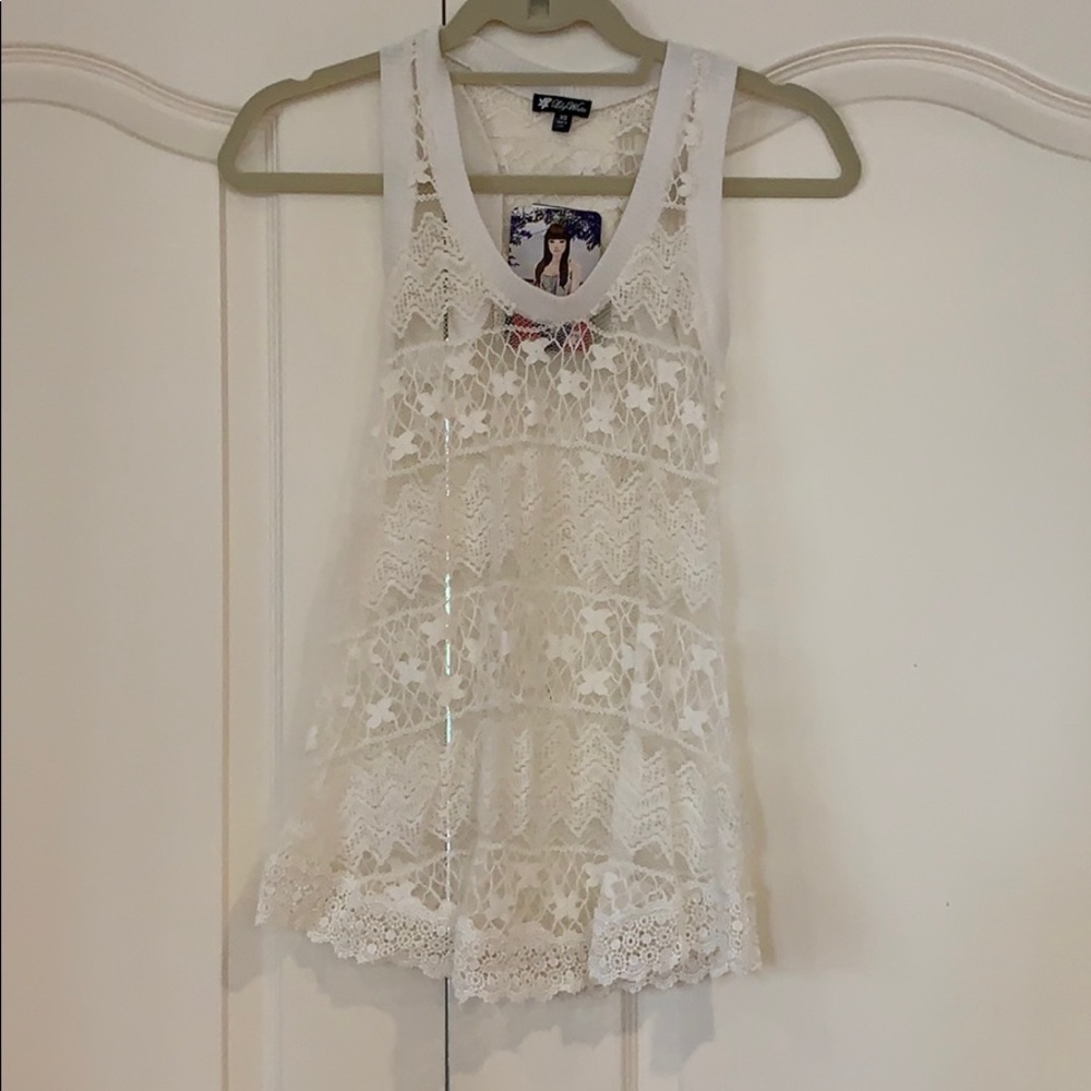 White lace tank top